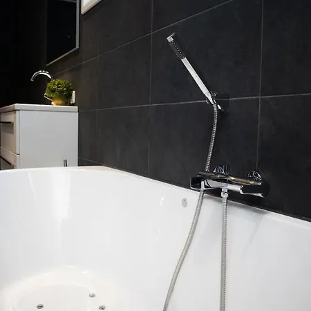 Vakantiehuisje Jipue Met Sauna En Bubbelbad. Bruchterveld Buitenkant foto