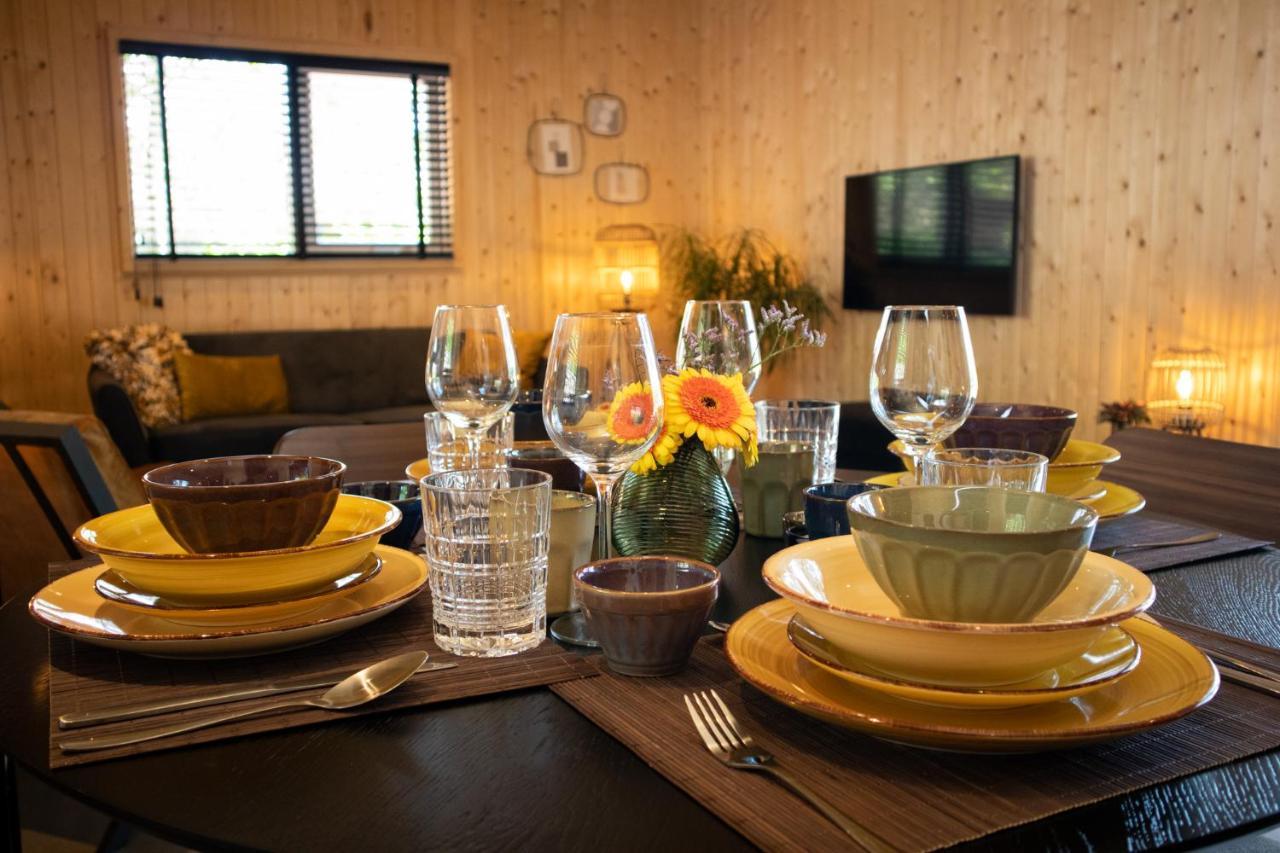 Jipue Met Sauna En Bubbelbad. Vakantiehuis *