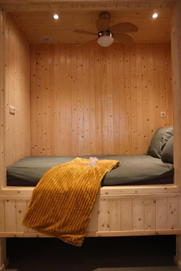Jipue Met Sauna En Bubbelbad. Vakantiehuis Bruchterveld